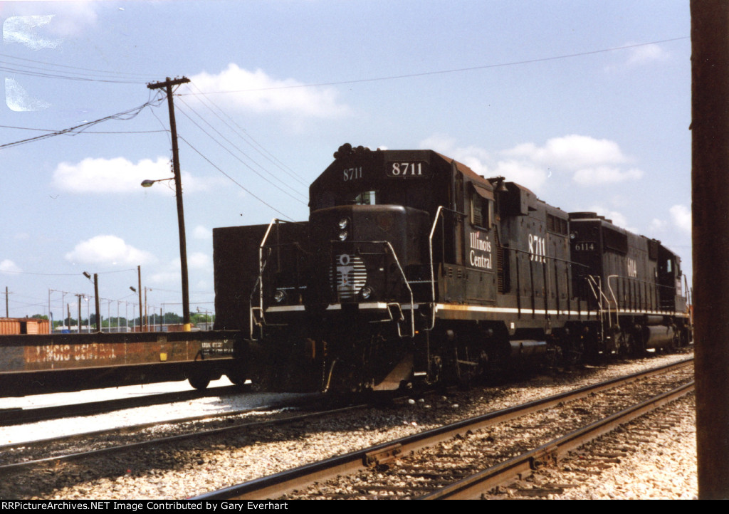 IC GP11 #8711 - Illinois Central